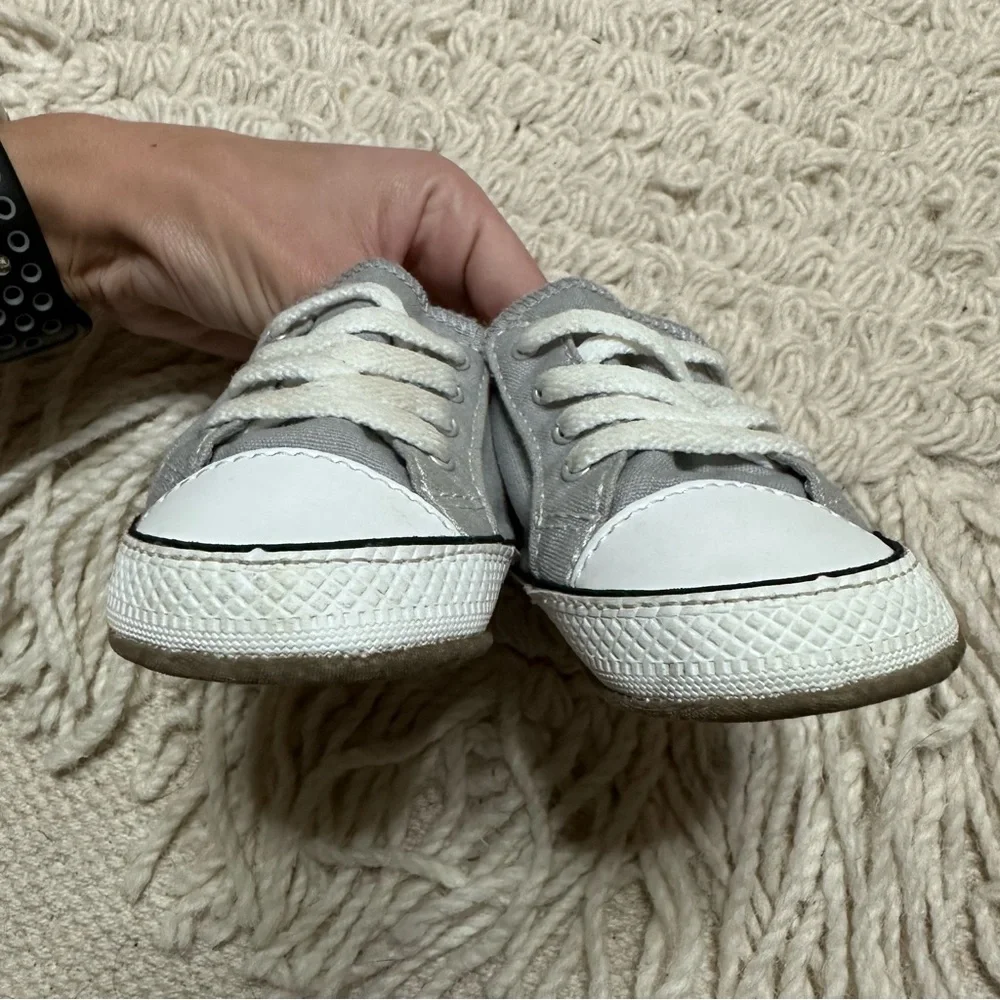 CONVERSE unisex infant light gray low top crib sneakers 4